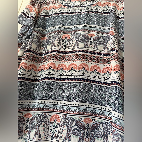 Elephant top - Picture 2 of 3